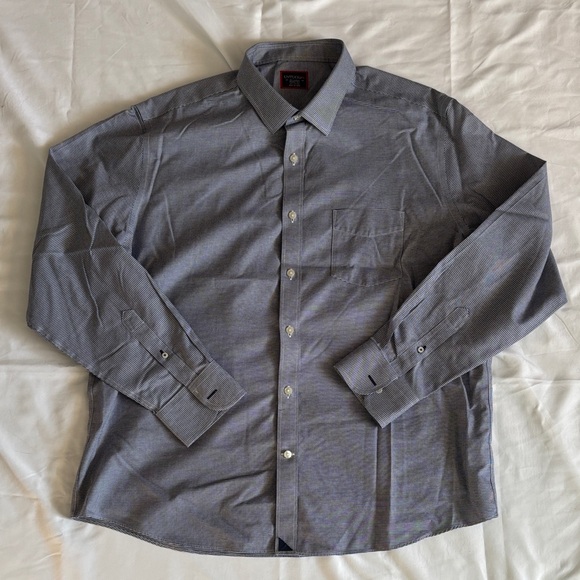UNTUCKit Other - UNTUCKit Men's Gray Button-Up Shirt